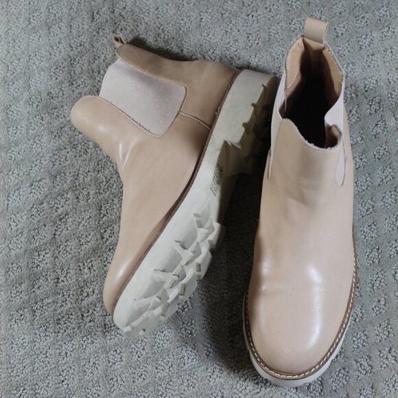 Oasis Society Shoes - Oasis Society Women's Sz 9 Beige Chunky Sole Boots